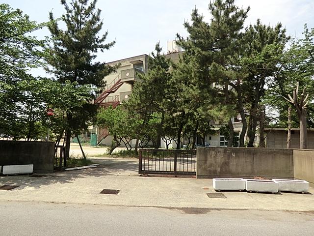 Junior high school. Soka Municipal poem until junior high school 390m
