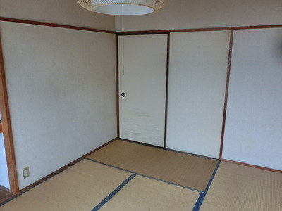 Living and room. 6 is a Pledge of Japanese-style room