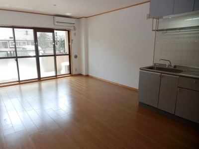 Living and room. LDK12 Pledge