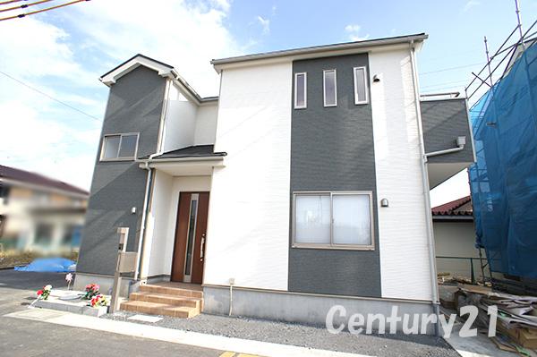 Local appearance photo. 7 Building