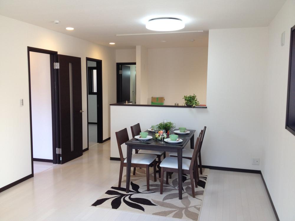 Living. Indoor (11 May 2013) is a shooting day good of living. 