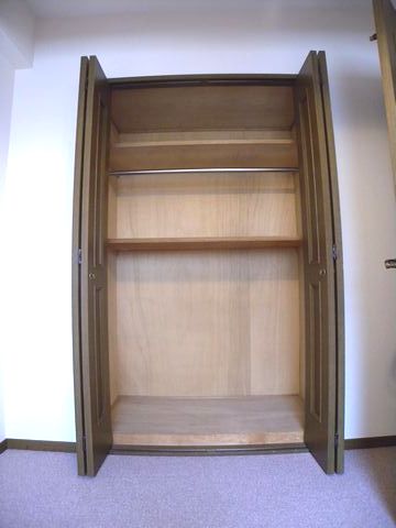 Receipt. Western-style housing