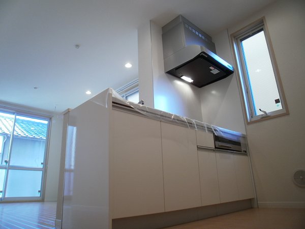 Living and room. Mirror is a photo of the same type.