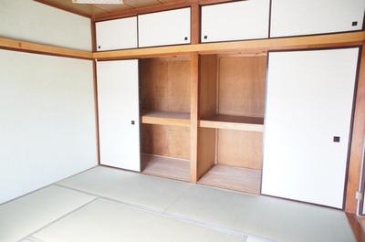 Living and room. Plenty of storage