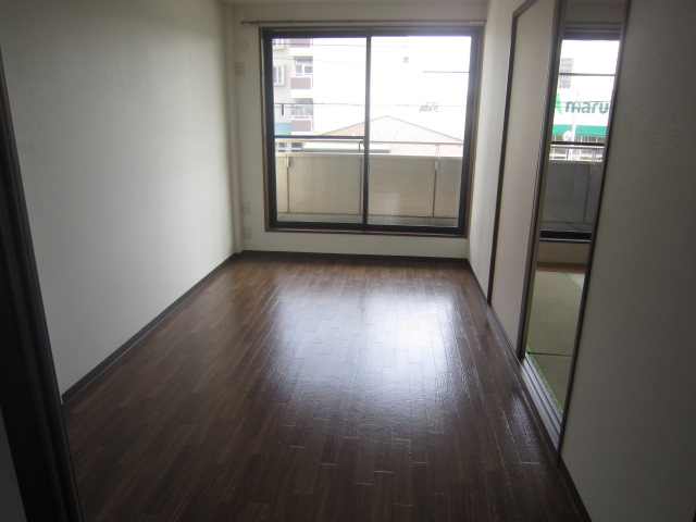 Living and room. Living