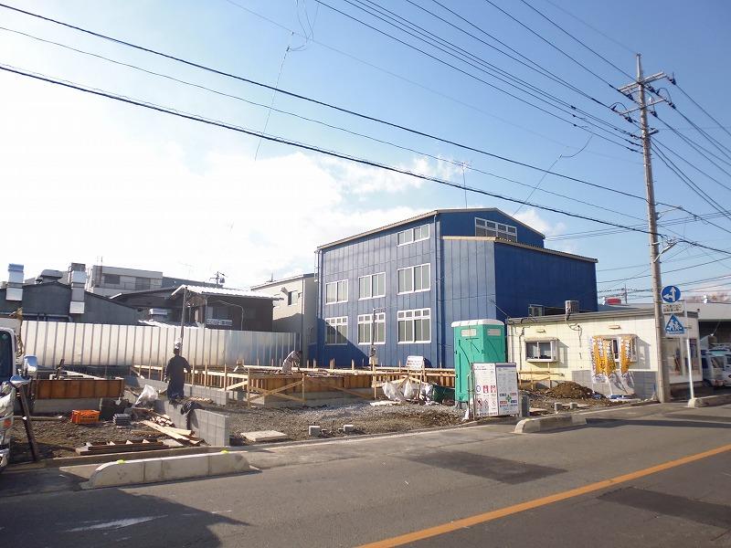 Local appearance photo. Local (12 May 2013) Shooting