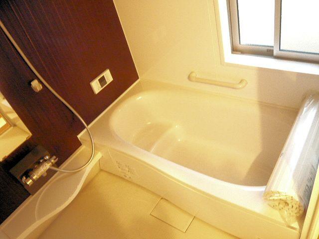 Bathroom. 4 Building bathroom