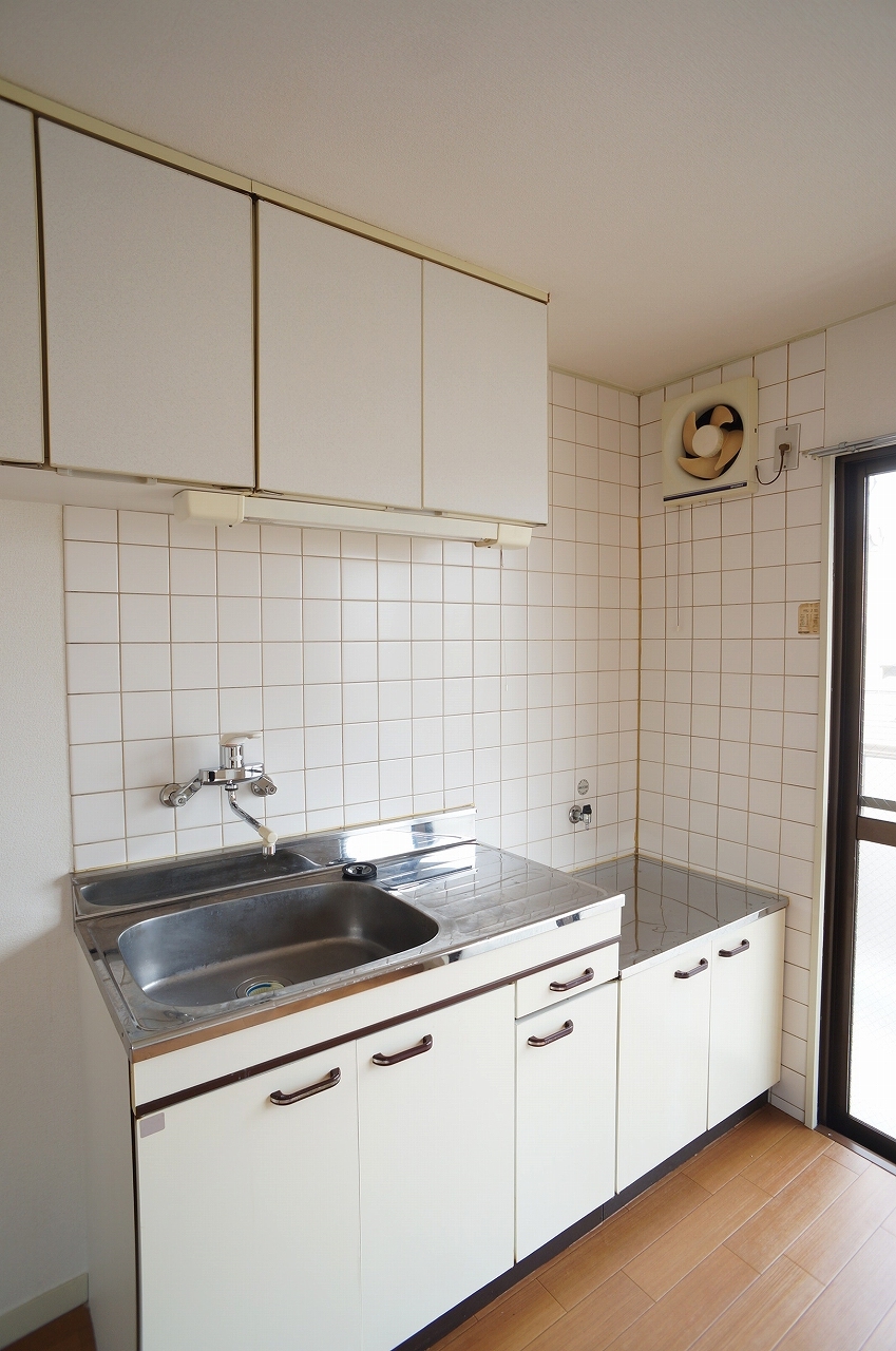 Kitchen. Horizontal bright kitchen window