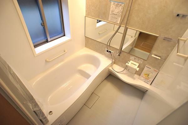 Bathroom. Indoor (10 May 2013) Shooting Building 3