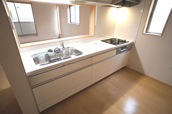 Kitchen. Indoor (10 May 2013) Shooting Building 2