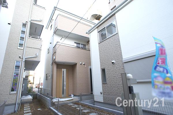 Local appearance photo. Shopping facilities convenient living environment local enhancement (December 2013) Shooting Building 3