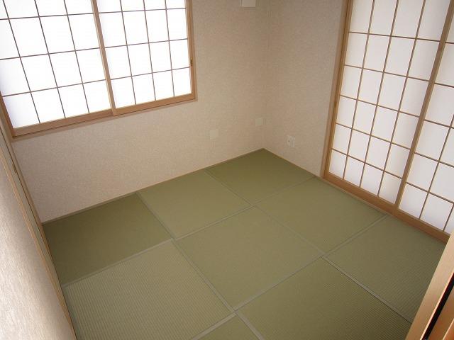 Non-living room. Indoor (11 May 2013) Shooting