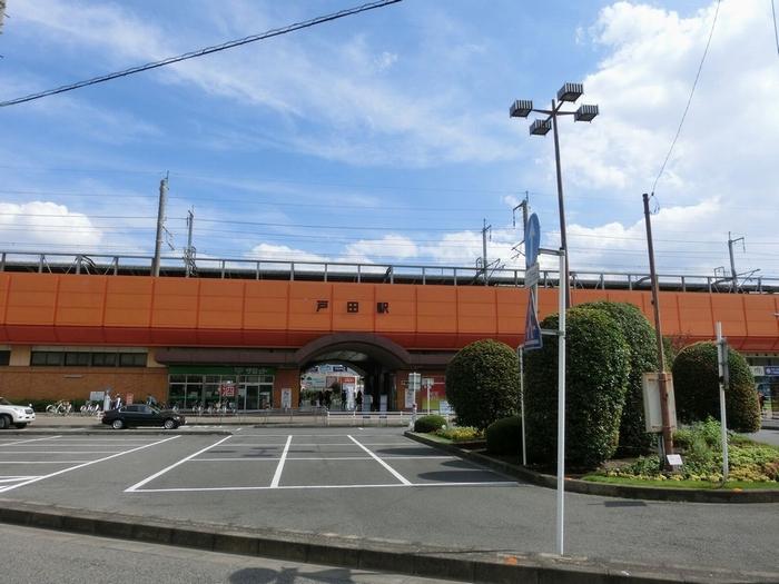 station. 900m until Toda Station