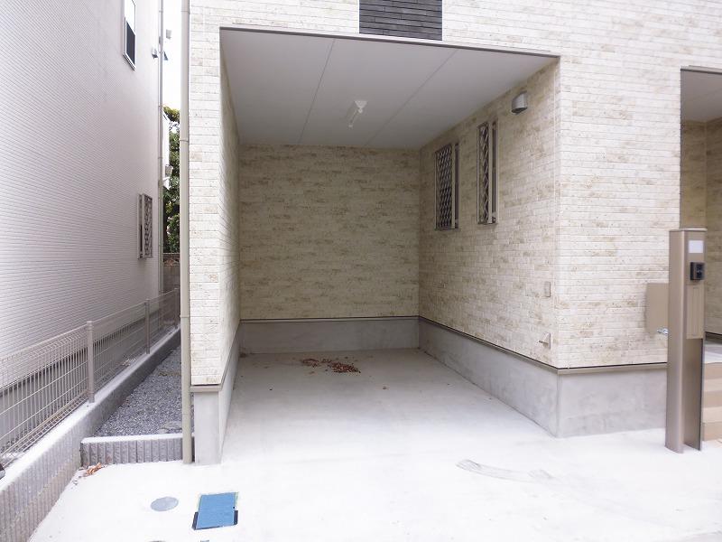 Parking lot. Local (11 May 2013) Shooting