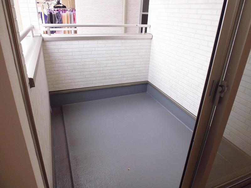 Balcony. Indoor (11 May 2013) Shooting