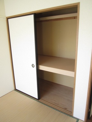 Other Equipment. It closets with storage capacity