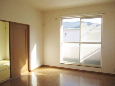 Living and room. South-facing living room is a corner room of