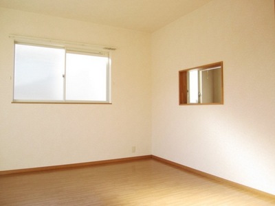 Living and room. Let family reunion in the face-to-face kitchen