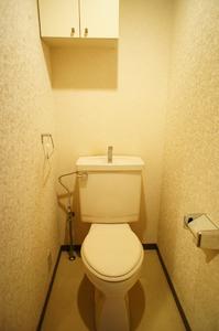 Kitchen. Kitchen about 3 Pledge