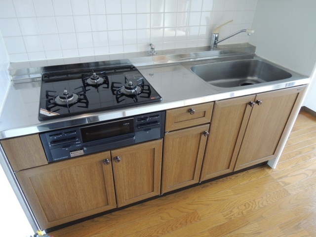 Kitchen. Separate reference is a picture