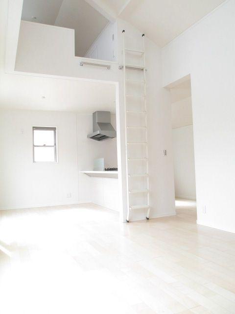 Same specifications photos (living)