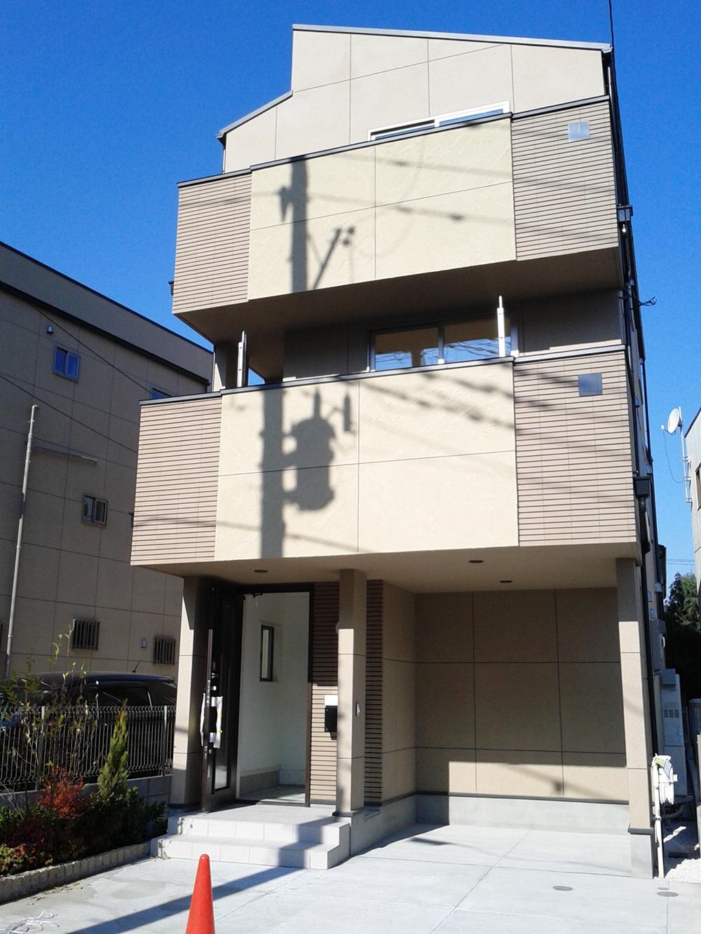 Same specifications photos (appearance). (B Building) same specification