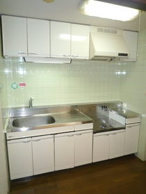 Kitchen. Two-burner gas stove can be installed ・ City gas