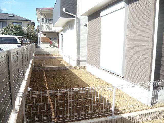 Garden. Provided on the south side, Widely bright garden. Gardening course, Dominating is likely also as a space to play is child.