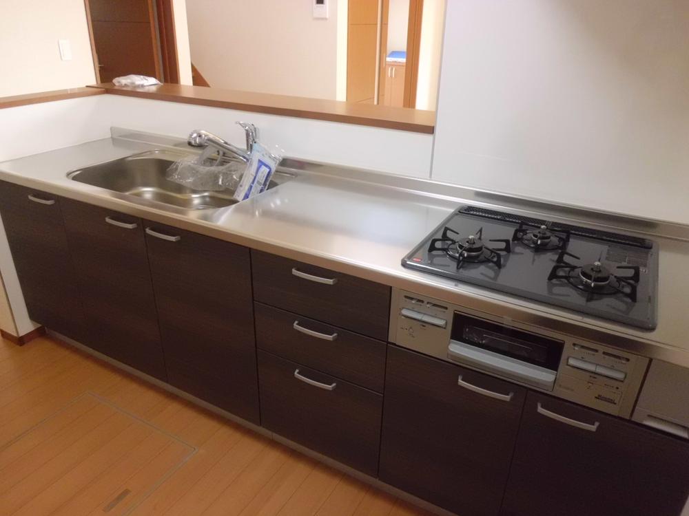 Same specifications photo (kitchen)