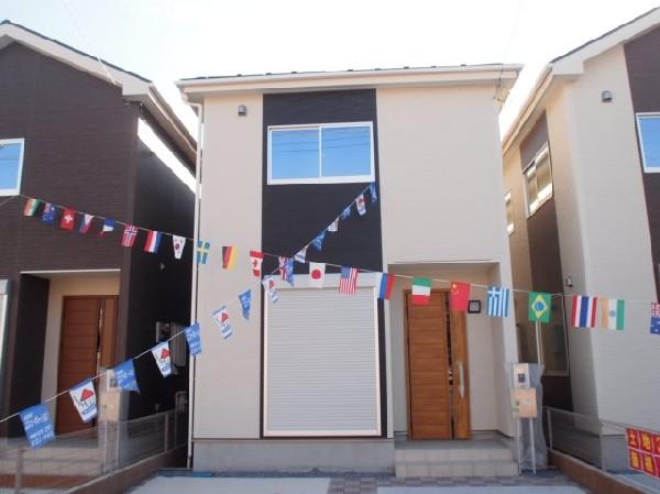 Local appearance photo. Car space is firmly secured