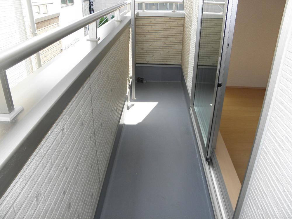 Balcony. Local (September 2013) Shooting