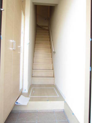 Entrance. This is the feeling from the front door