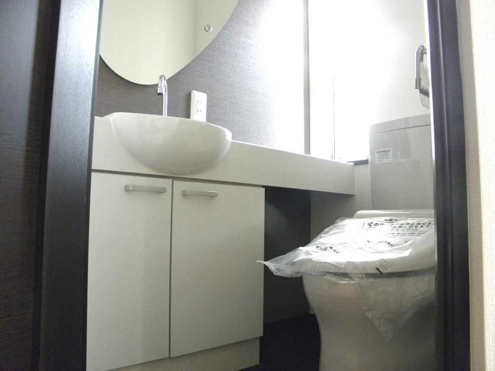 Toilet. Indoor (February 2013) Shooting