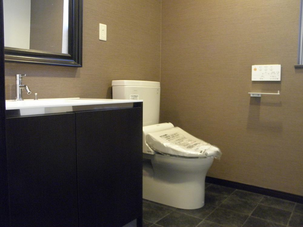 Toilet. Indoor (February 2013) Shooting