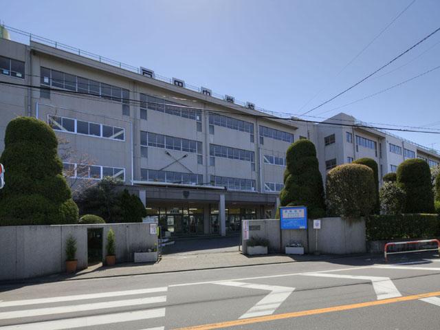 Junior high school. Toda Municipal Toda junior high school