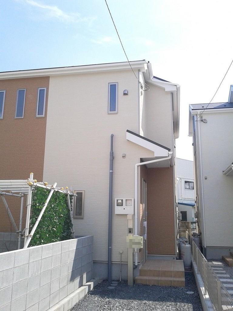 Local appearance photo. Local (10 May 2013) Shooting