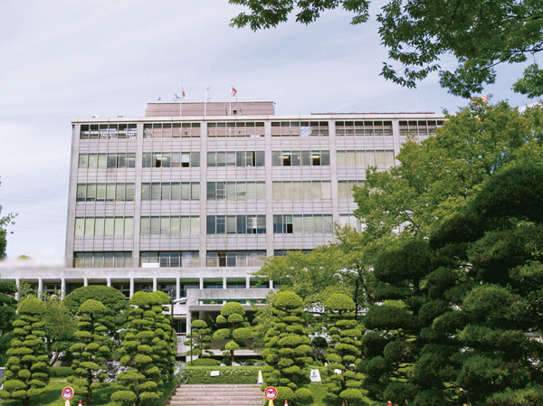 Surrounding environment. Toda City Hall (10-minute walk / About 740m)