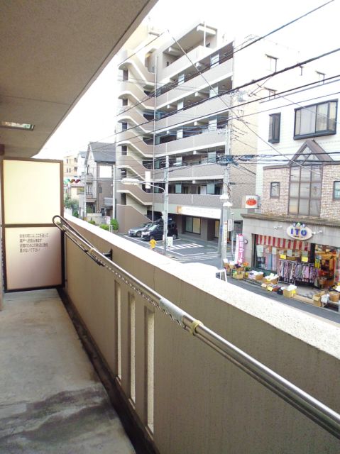 Balcony. Laundry in a wide veranda is also easy travel