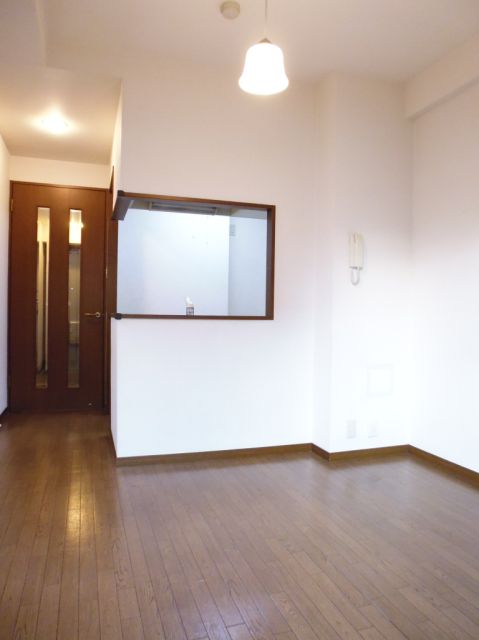 Living and room. Living stylish counter kitchen! !