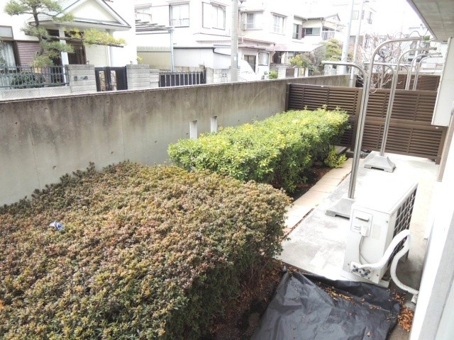 Balcony. Separate reference is a picture