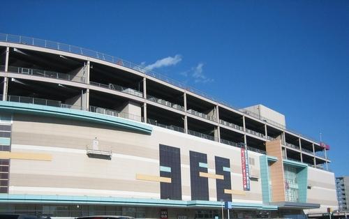 Shopping centre. 1100m to Aeon Mall north Toda shop