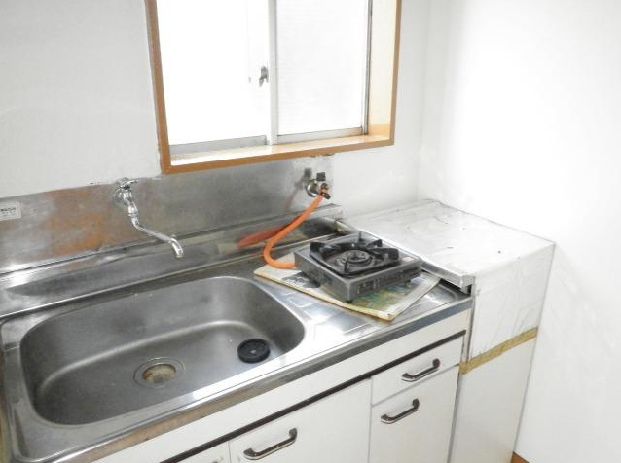 Kitchen. Separate reference is a picture