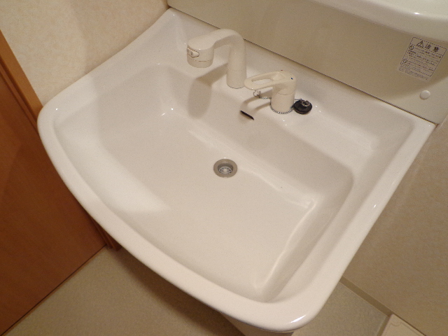 Washroom.  ☆ Independent wash basin ☆ Shampoo dresser ☆ 