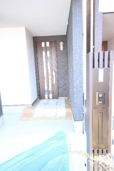 Local appearance photo