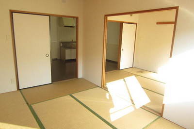 Living and room. Extremity of Japan, Is a tatami room!