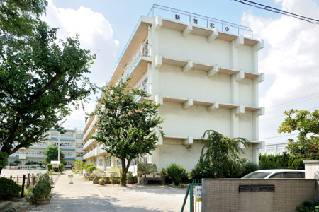 Primary school. Nizo up to elementary school (elementary school) 490m