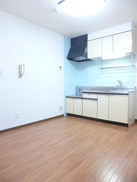 Living and room. There is also wide enough to enclose an easy-to-use dining table