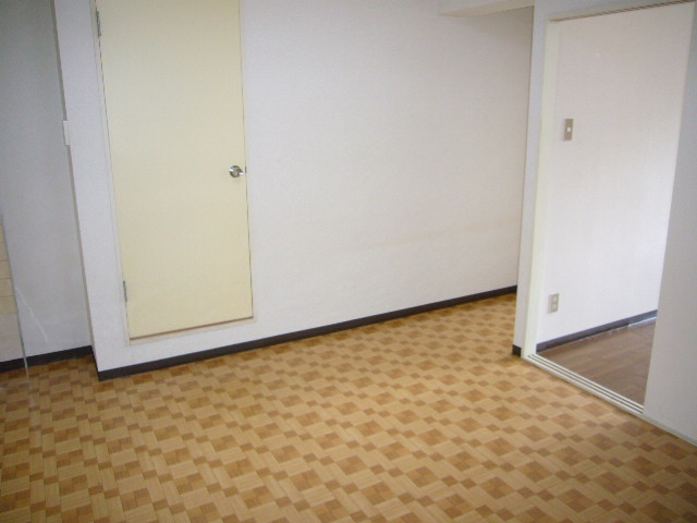 Other room space. dining The photograph is a Room 101