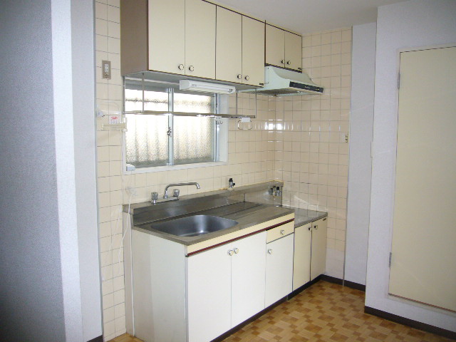 Kitchen. The photograph is a Room 101.