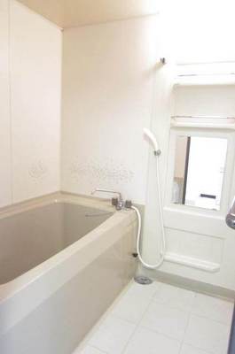 Bath. Bathtub is large